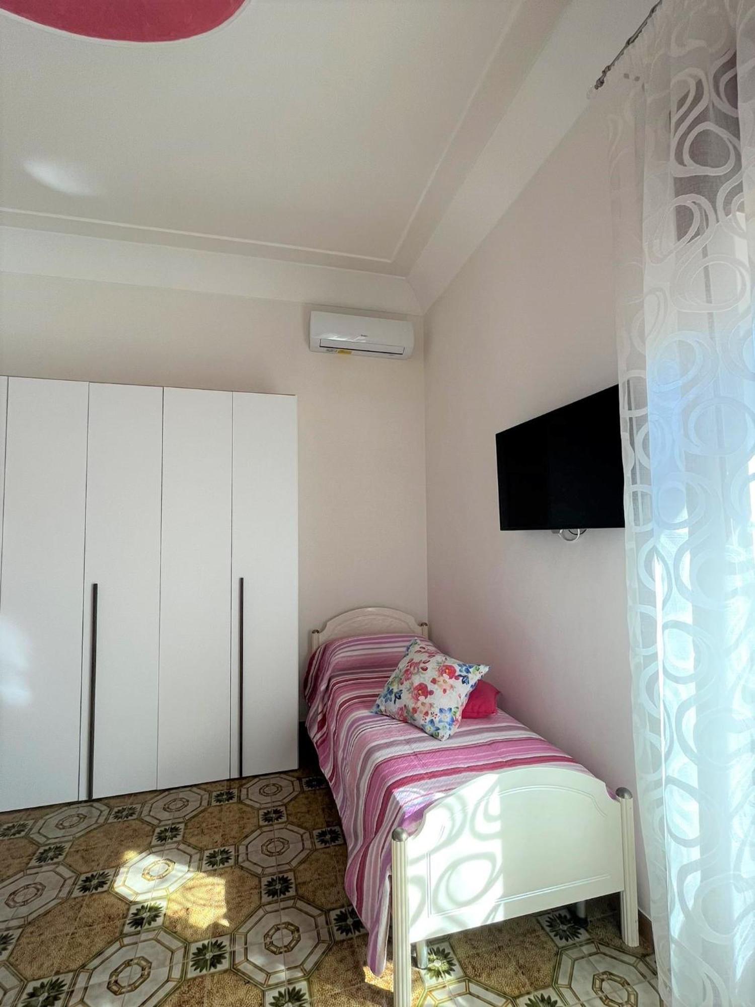 Bed and Breakfast Il Borgo Аджерола Екстер'єр фото