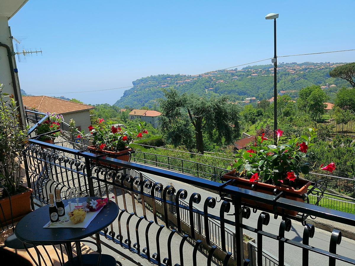 Bed and Breakfast Il Borgo Аджерола Екстер'єр фото